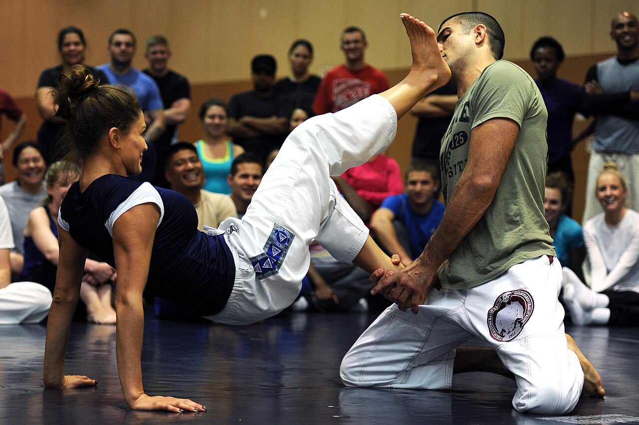 ชุดกิ BJJ สำหรับการฝึกซ้อมและแข่งขัน