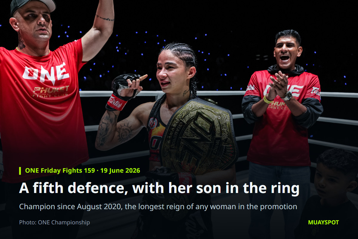 Allycia Hellen Rodrigues with her world title and her son in the ring at ONE Friday Fights 159