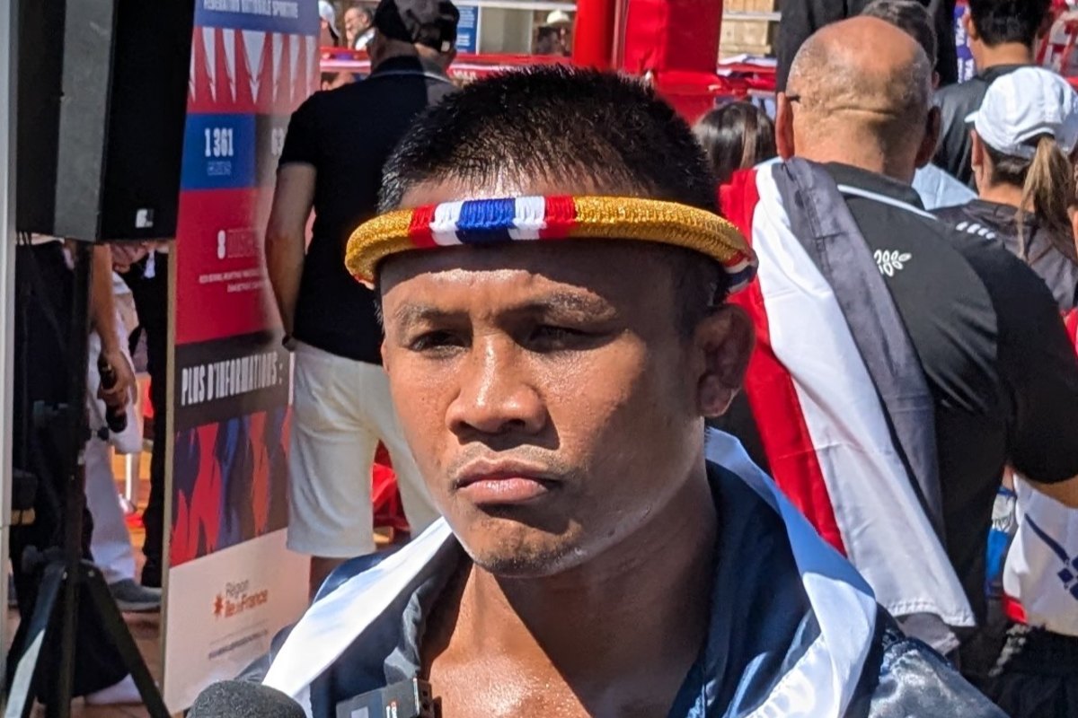 บัวขาว บัญชาเมฆ คาดมงคลให้สัมภาษณ์สื่อที่ Club France ระหว่างโอลิมปิกปารีส 2024