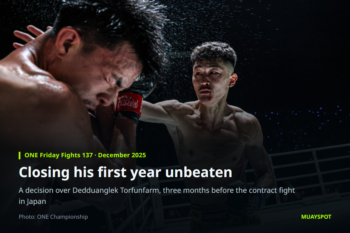 Shimon Yoshinari landing a punch on Dedduanglek Torfunfarm at ONE Friday Fights 137