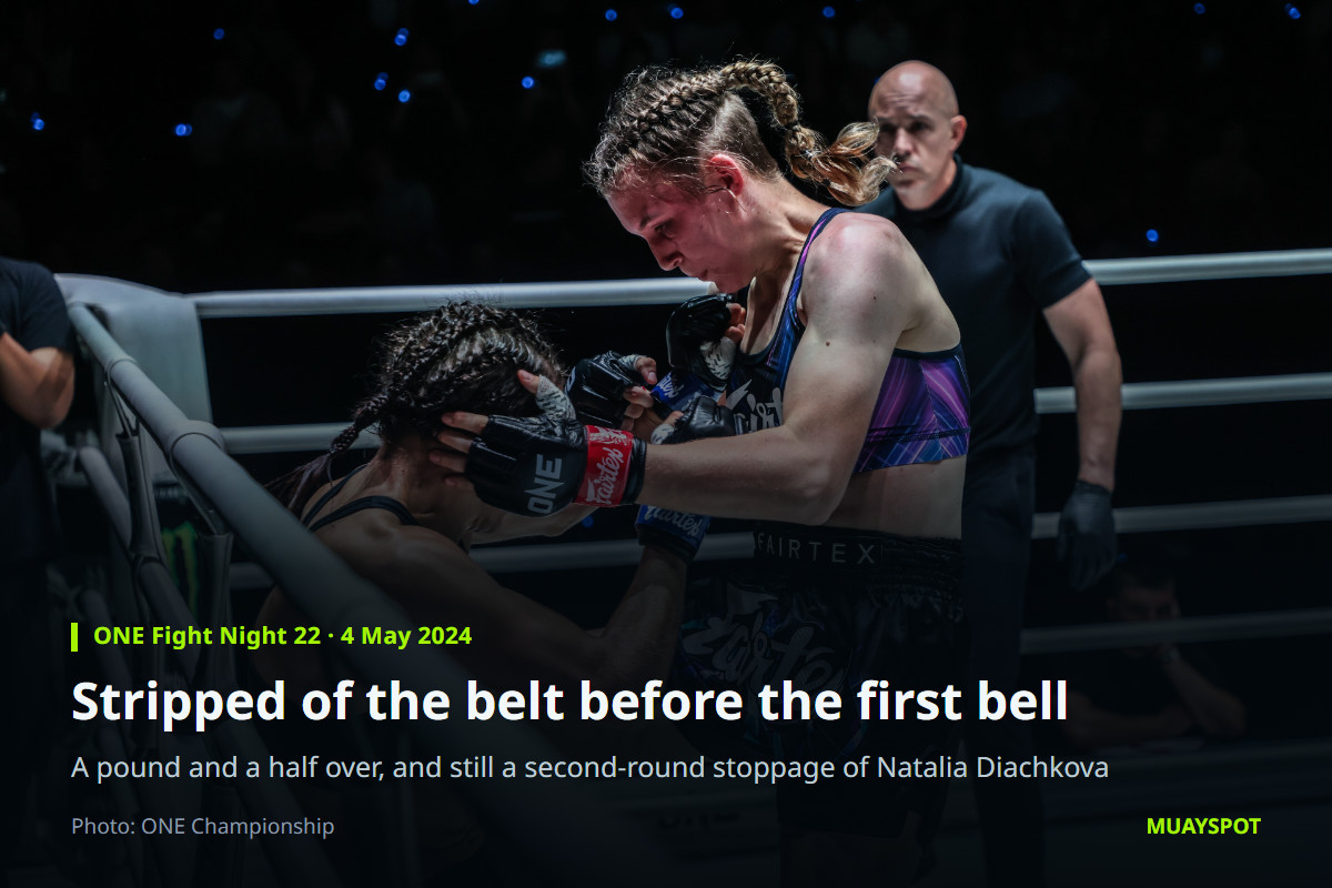 Smilla Sundell in the clinch with Natalia Diachkova at ONE Fight Night 22