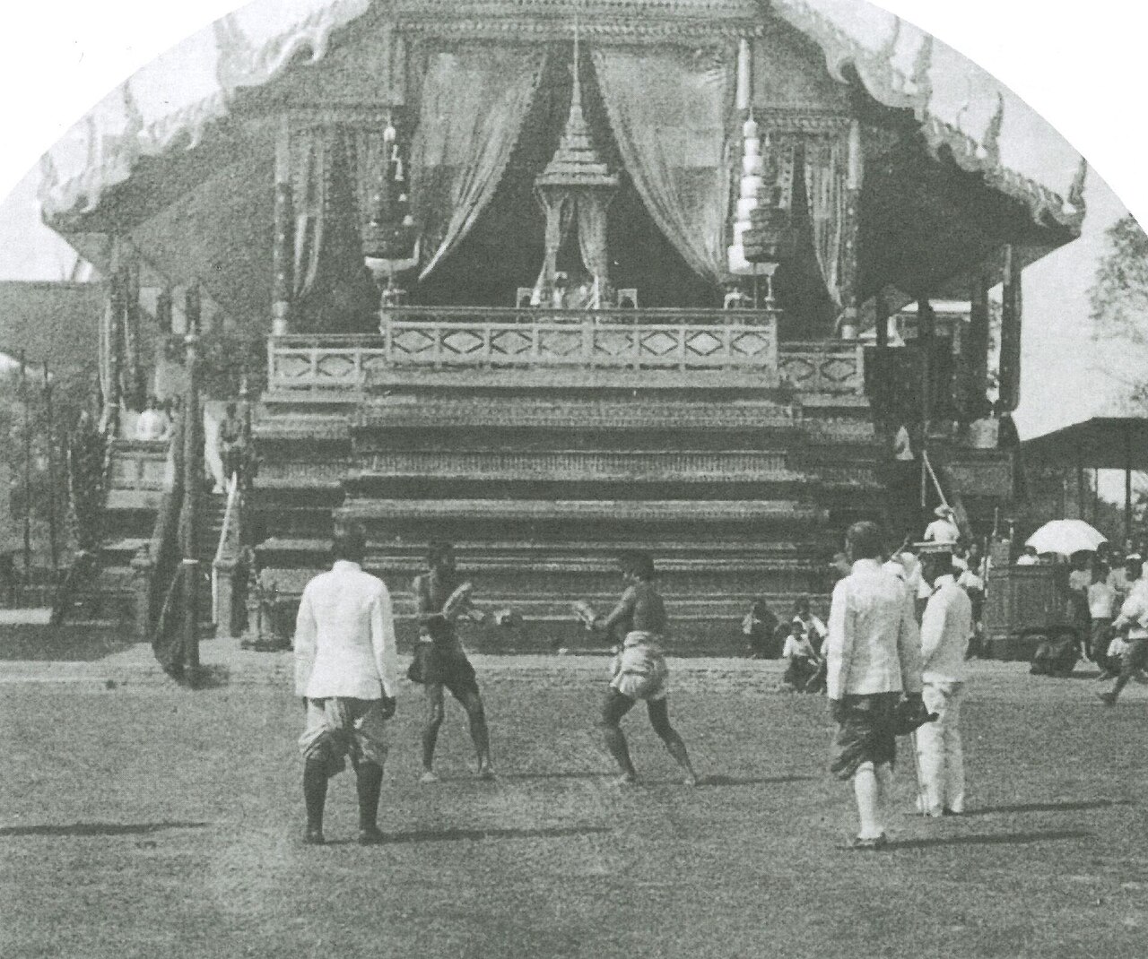 มวยไทยหน้าพระที่นั่งสรรเพชญมหาปราสาท พ.ศ. 2450